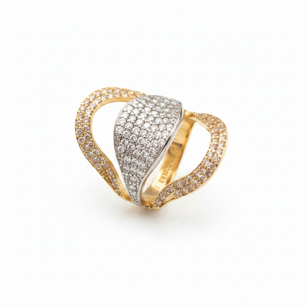Anillo bicolor fondo blanco