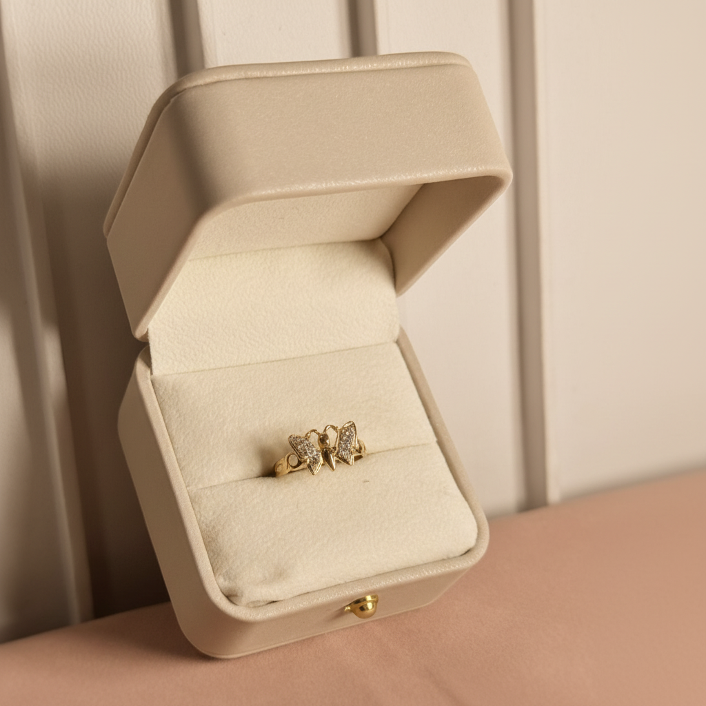 Anillo con mariposa mejorado