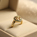 Anillo Corazón 15 Esmeraldas - Formato cuadrado