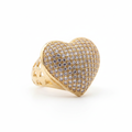 Anillo corazón fondo blanco
