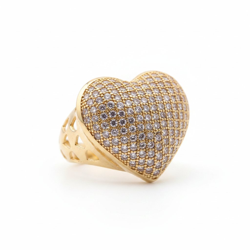 Anillo corazón fondo blanco