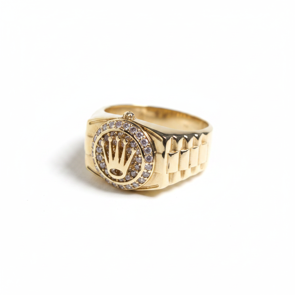 Anillo corona diamantes fondo blanco