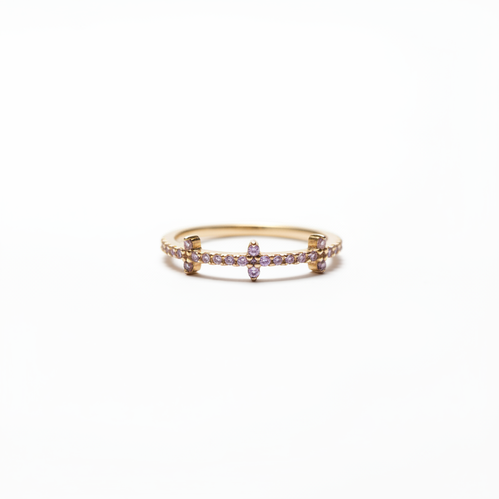 Anillo cruces lilas fondo blanco