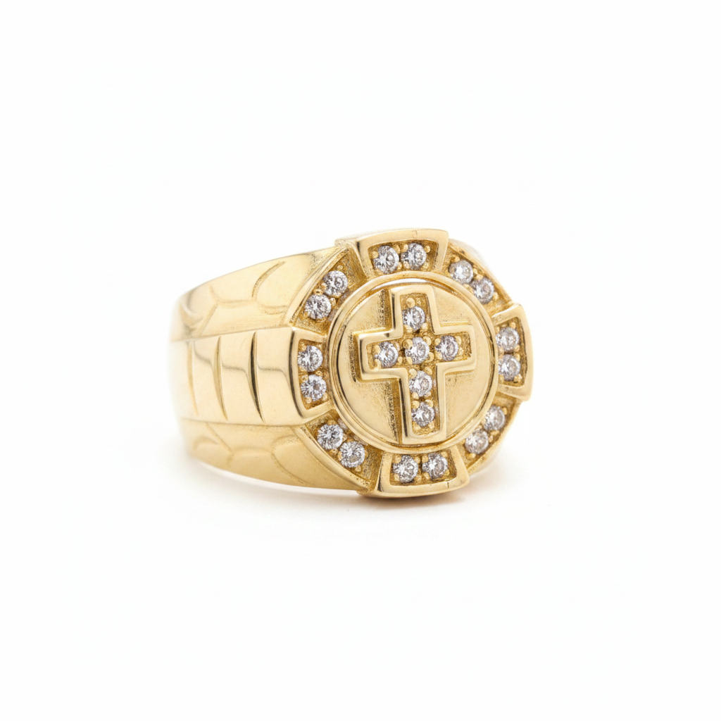 Anillo cruz circular diamantes fondo blanco