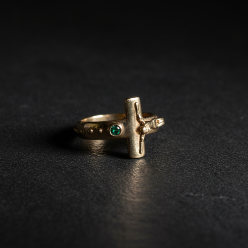 Anillo cruz esmeralda editorial