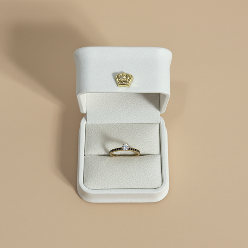 Anillo flat lay beige