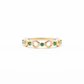 Anillo hexágonos esmeraldas fondo blanco