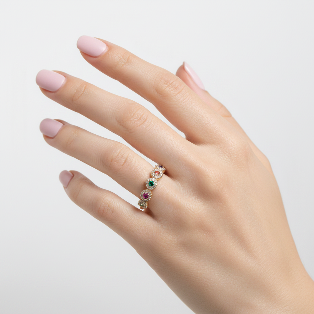 Anillo multicolor - mano