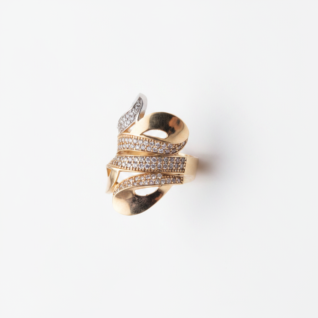 Anillo serpiente fondo blanco original