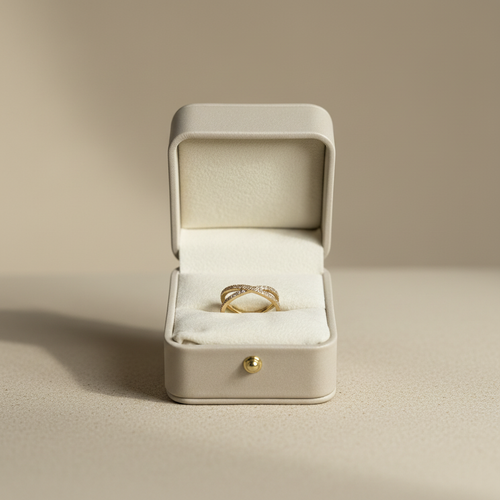 Anillo vintage en caja