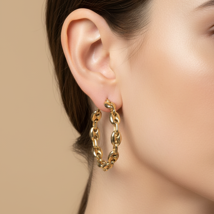 Aretes argolla tipo cadena en oro 18K - en modelo