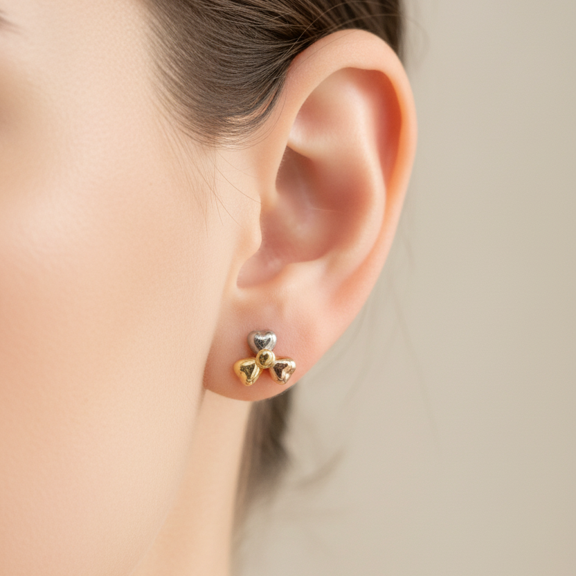 Aretes corazones tricolor en oreja 0.1cm ultra pequeños