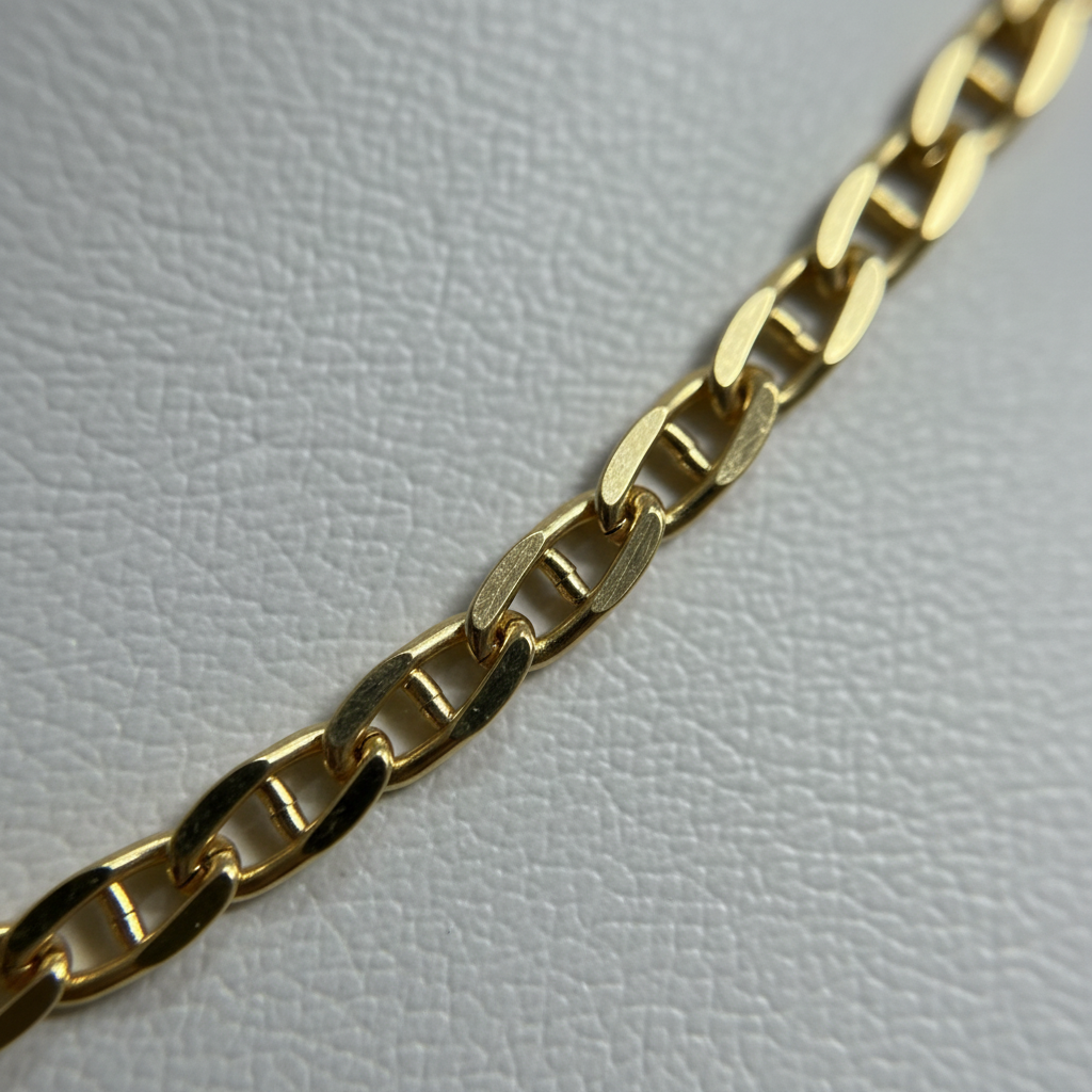 Cadena de oro 18k - detalle macro del tejido real