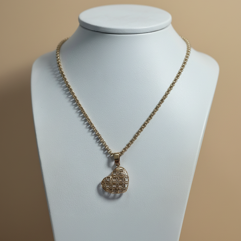 Cadena de oro 18k exhibidor limpio