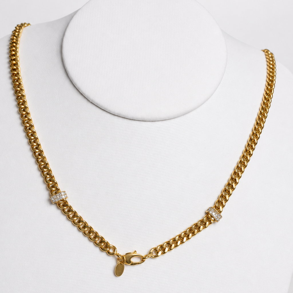 Collar dorado con fondo mejorado