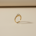 Foto de producto anillo fondo beige