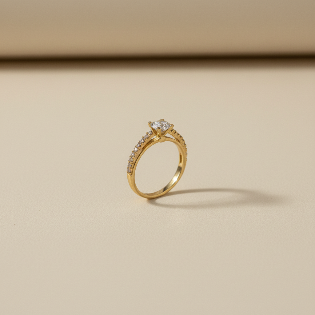 Foto de producto anillo fondo beige