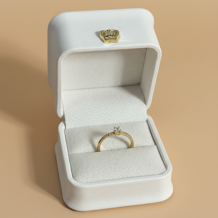 Foto mejorada anillo pavé shoulders