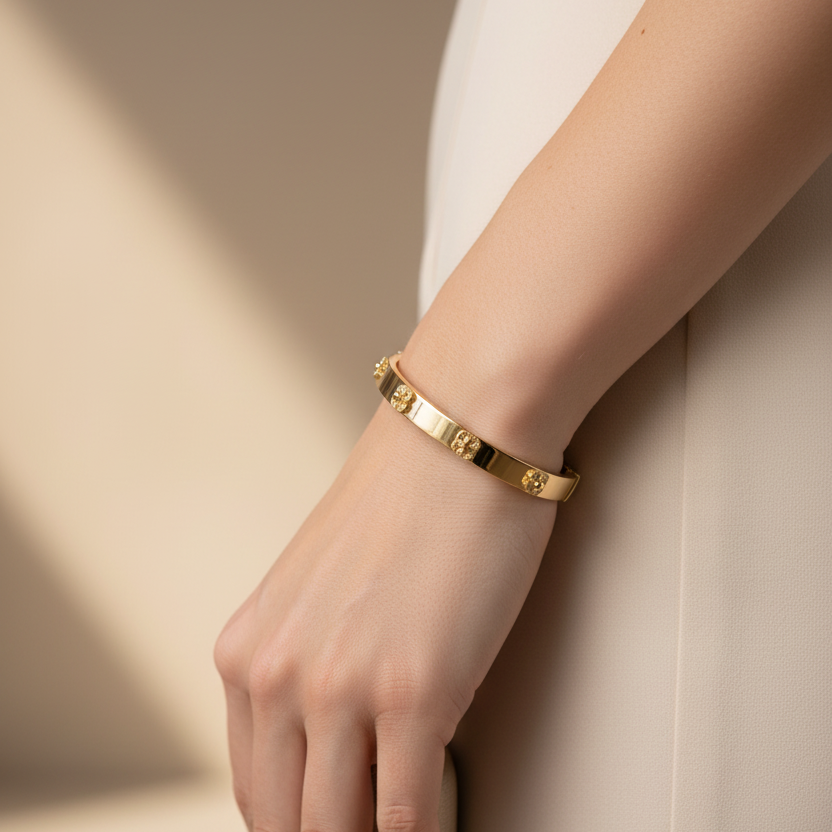 Pulsera Floral - En mano