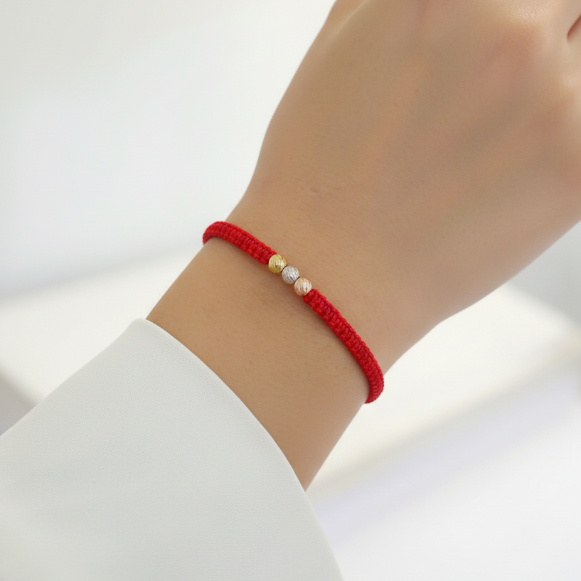Pulsera tejida icon en mano - orden correcto