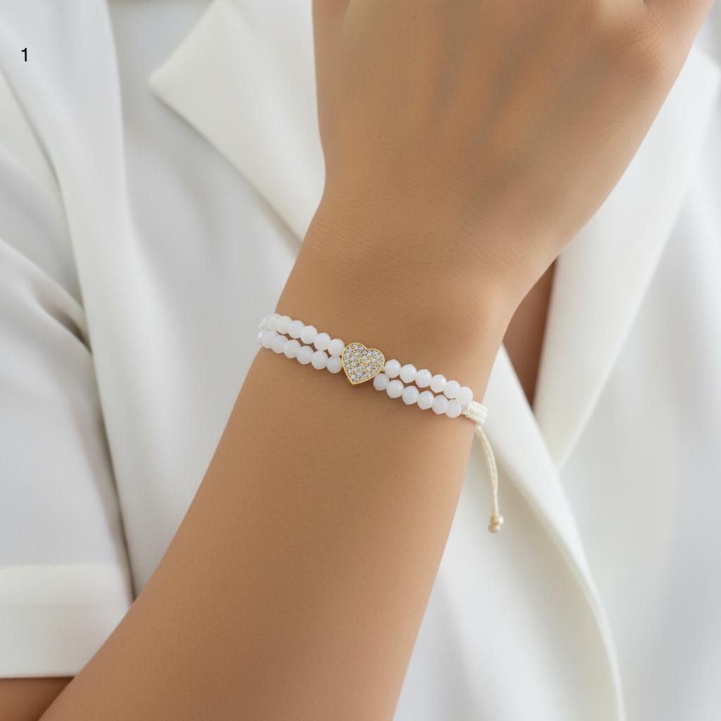 Pulsera tejida murano de amor en mano