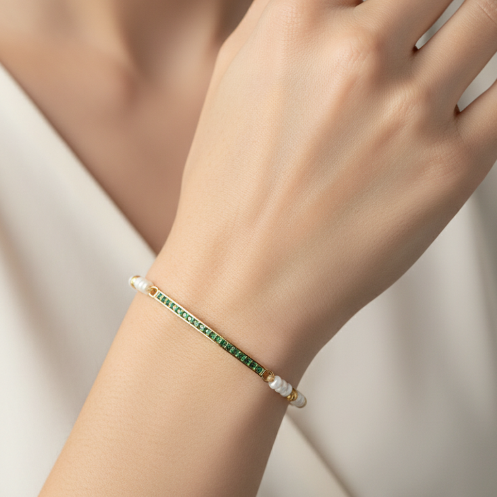 Pulsera Tejida Piedras - mano delicada